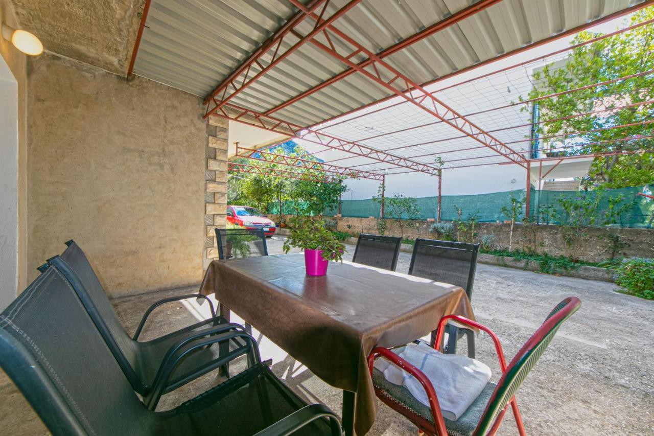 Apartments With A Parking Space Gradac, Makarska - 14708 Exterior foto