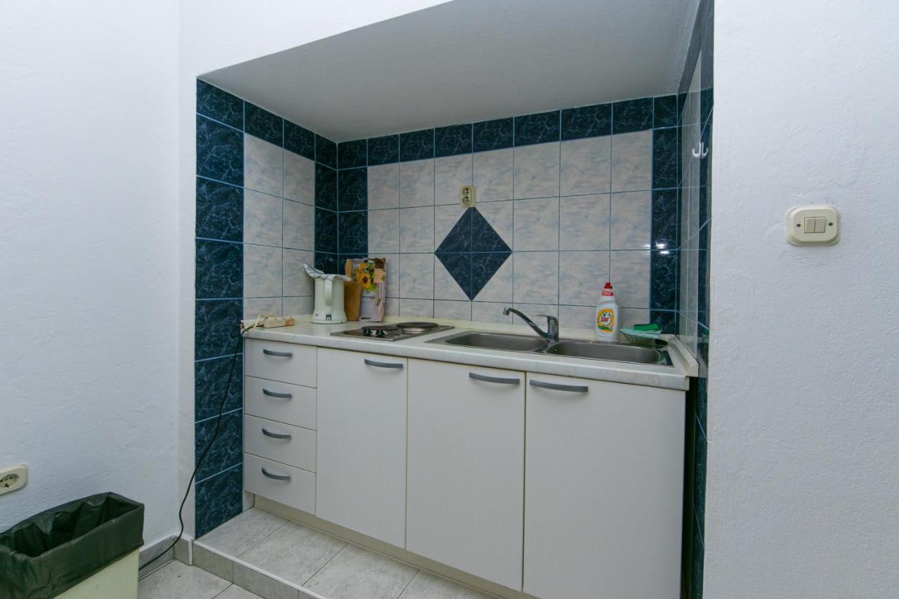 Apartments With A Parking Space Gradac, Makarska - 14708 Exterior foto